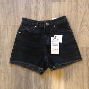 NWT Zara High Rose Black Shorts - Size 0/24